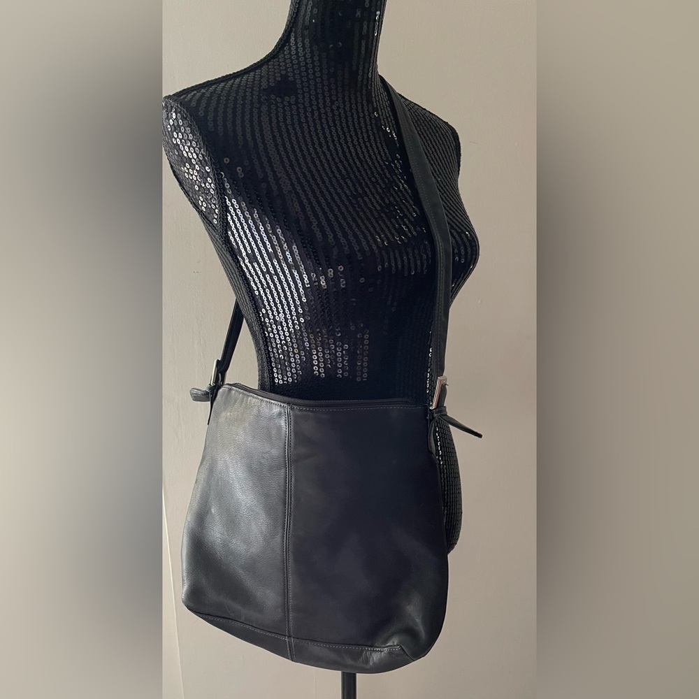 Vintage Tignanello Black Leather Shoulder Bag